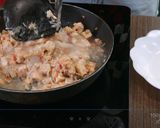 A picture of step 8 of Taro Cake (with Video).