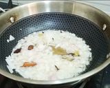 ढाबा स्टाइल चिकन करी (chicken curry recipe in marathi) रेसिपी स्टेप 2 फोटो 