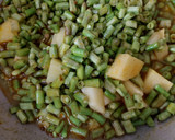 चौला /चवला की फली की सब्जी(chaula / chaula ki phali ki sabzi recipe in hindi) रेसिपी चरण 2 फोटो