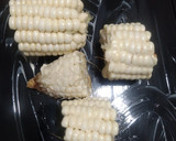 Foto del paso 6 de la receta: Lomo de res en salsa de epazote, elotes horneados y puré de plátano