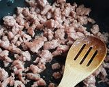 A picture of step 2 of Creamy Kale & Sausage Pasta.