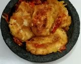 Foto langkah ke 9 dari resep Mendoan Geprek.