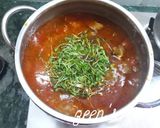 A picture of step 4 of Hyderabadi Methi Tamatar Gosht.