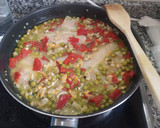 Foto del paso 10 de la receta: Merluza a la vasca con espárragos y huevo cocido