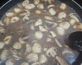Foto del paso 4 de la receta: Pechuga de pollo en salsa de champiñones
