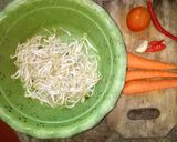 Foto langkah ke 1 dari resep 530. Tumis Toge Wortel.
