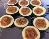Une image de l'étape 4 de Courgettes rondes farcies tomate et chèvre (recette plancha).