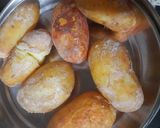रोस्टेड जैकेट पोटैटो चीज़ स्प्रेड Roasted Roasted jacket potato cheese spread cheese spread रेसिपी चरण 4 फोटो