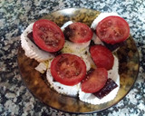 Foto del paso 1 de la receta: Queso fresco con membrillo y tomate