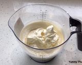 A picture of step 5 of Christmas Wreath Cake.