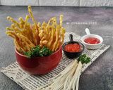 Foto langkah ke 4 dari resep Jamur enoki crispy.