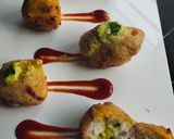 A picture of step 4 of Ulta pulta mini vadapav bites.