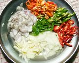 Foto langkah ke 1 dari resep Seafood Masak Pelangi.