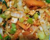 Foto langkah ke 4 dari resep Mi telor sayur.