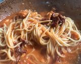 Foto del paso 3 de la receta: Spaghettis con salmón y queso feta
