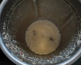 A picture of step 2 of Grapes dates smoothie.