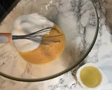 Foto del paso 1 de la receta: Bizcochón de limón 🍋