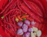 Foto langkah ke 1 dari resep Telor ceplok balado.