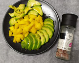 Foto del paso 3 de la receta: Ensalada de aguacate y mango