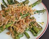 Foto del paso 4 de la receta: Esparragos gratinados express 🧀