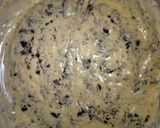 A picture of step 5 of Oreos cake.