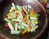 Foto langkah ke 3 dari resep Acar Kuning Timun dan Wortel.
