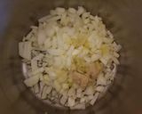 A picture of step 2 of Vegetable Thai noodles.