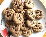 Foto langkah ke 6 dari resep Chococips cookies 😃.