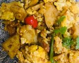A picture of step 5 of Gobi Aalo.