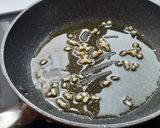 Foto del paso 3 de la receta: Empanadillas de marisco y de Cabrales con manzana (para los muy amantes del queso)