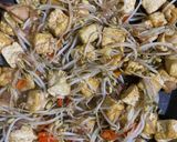 Foto langkah ke 6 dari resep Tumis Tauge Tahu.