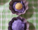 Foto langkah ke 7 dari resep Kue Mawar Tapioka Bunga Telang.