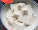Hình bước làm 3 của món Sữa chua dẻo vị việt quất mix vụn dừa - Ăn dặm cho bé