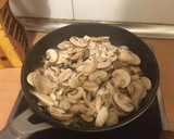 Foto del paso 3 de la receta: Risotto de setas y champiñones (fácil)
