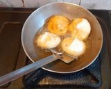 A picture of step 3 of Khasta Kachuri (Sattu Kachodi).