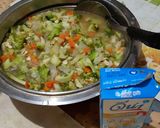 รูปขั้นตอนการทำที่ 3 ของ ซุปสามสหาย (Broccoli,Large onion & Carrot Cream Soup)