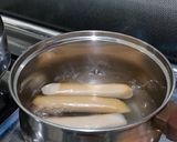 Foto langkah ke 1 dari resep Lumpia Sosis Ayam Keju.