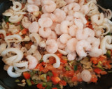 Foto del paso 3 de la receta: Arroz al azafrán con un toque de vino blanco
