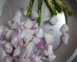 A picture of step 2 of Bhindi ki sabzi.