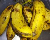Foto langkah ke 1 dari resep Roti Pisang Coklat Keju.