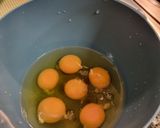 รูปขั้นตอนการทำที่ 4 ของ แกงจืดไข่น้ำหมูสับ สูตรสามเกลอ