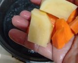 Foto langkah ke 2 dari resep Sop Tulang Ayam.