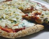 Foto del paso 3 de la receta: Pizza de Harina Integral en Sartén