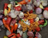 Foto langkah ke 3 dari resep Sambal Bawang Cumi Asin.
