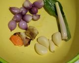 Foto langkah ke 1 dari resep Soto ayam bening.