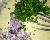 A picture of step 5 of Potatoes Bhajia mwitu.