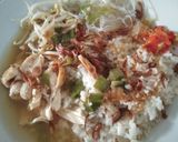 Foto langkah ke 6 dari resep Soto Ayam Bening Berempah.