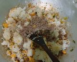 Foto langkah ke 4 dari resep Nasi Goreng Margarin.