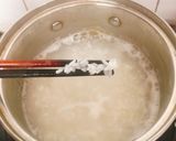Hình bước làm 2 của món Cơm hấp đậu Hà Lan, lạp xưởng gác bếp
