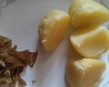 A picture of step 1 of Aloo Bhaji.